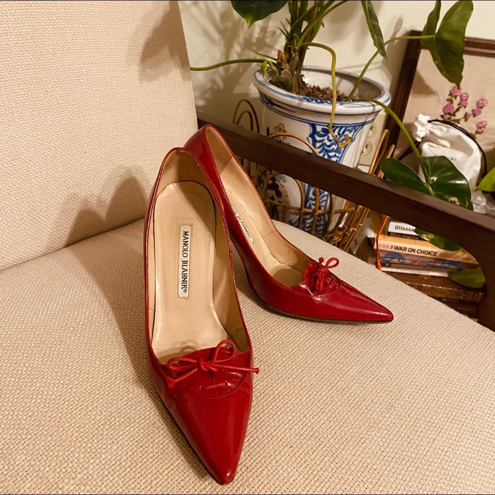 Red Tie Pumps